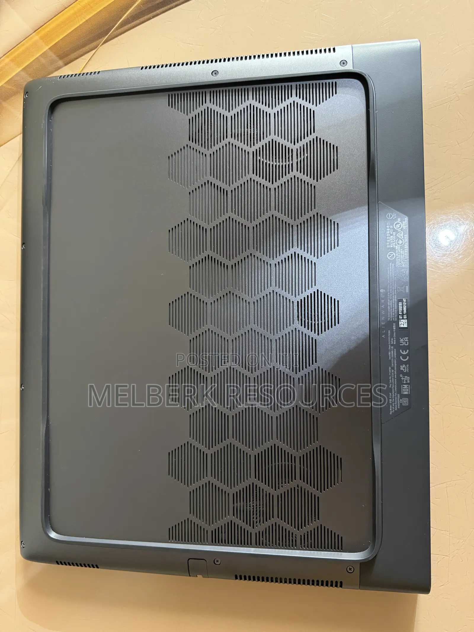 Laptop Alienware M16 R1 32GB Intel Core i9 SSD 1T