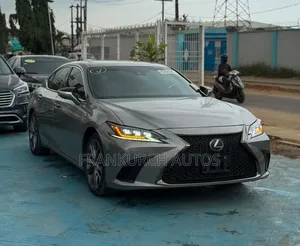 Lexus ES 2020 Teal
