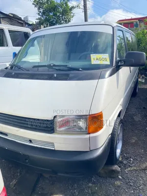 Volkswagen Transporter 2002 White