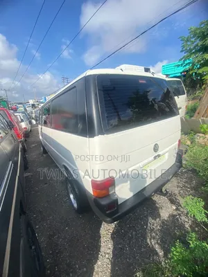 Volkswagen Transporter 2002 White