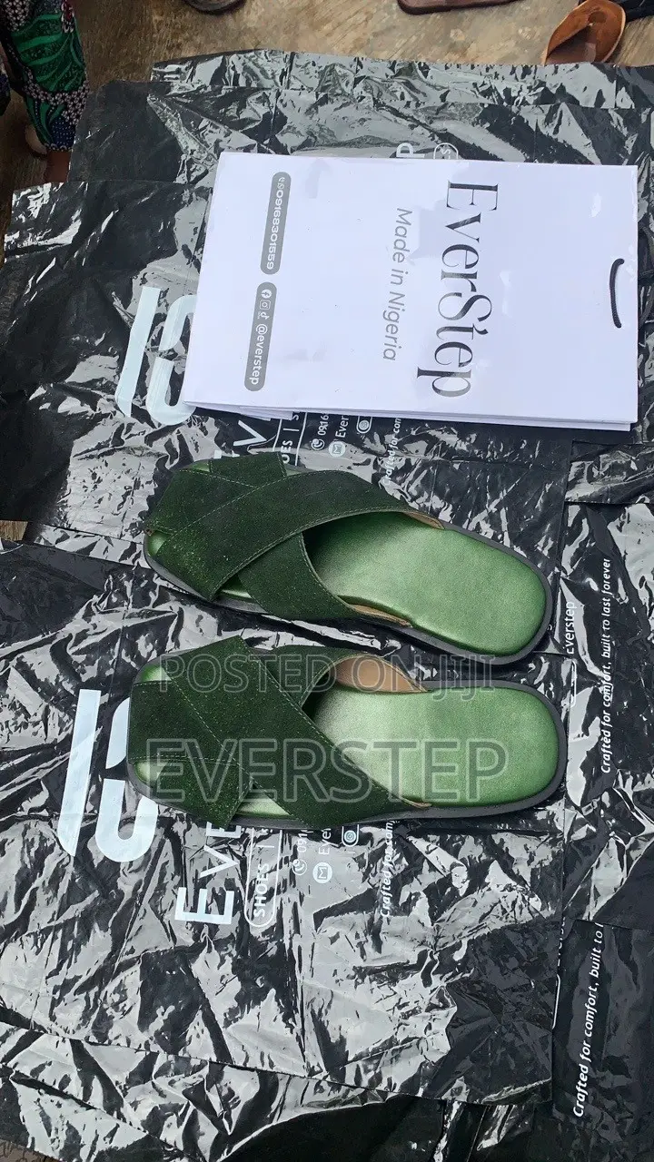 Men’s Slide