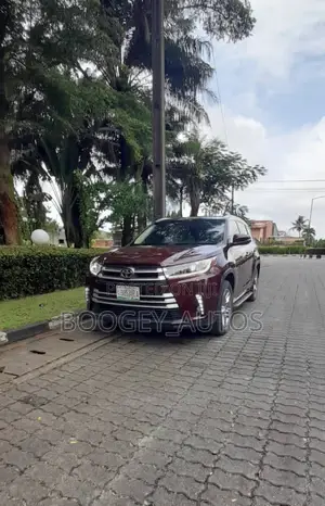 Toyota Highlander 2015 Red