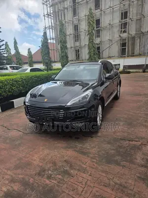 Porsche Cayenne Platinum Edition AWD 2017 Black