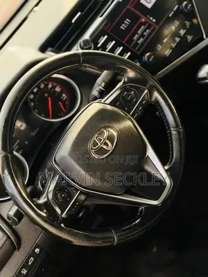 Toyota Camry 2018 Red