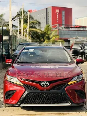 Toyota Camry 2018 Red