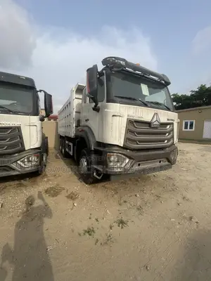 NX371 Howo Tipper