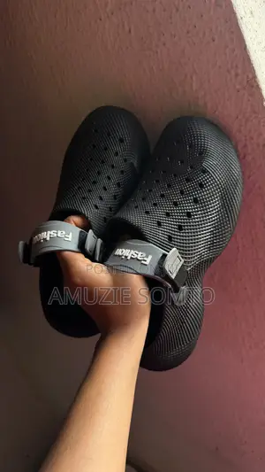 Neatly Used Crocs