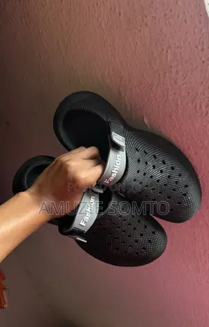 Neatly Used Crocs
