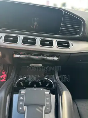 Mercedes-Benz GLE-Class 2023 Red