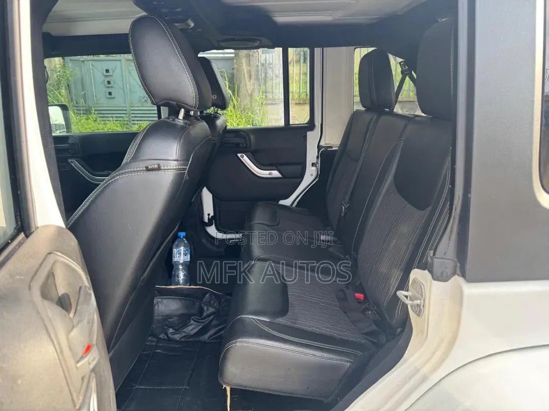 Jeep Wrangler 2013 White