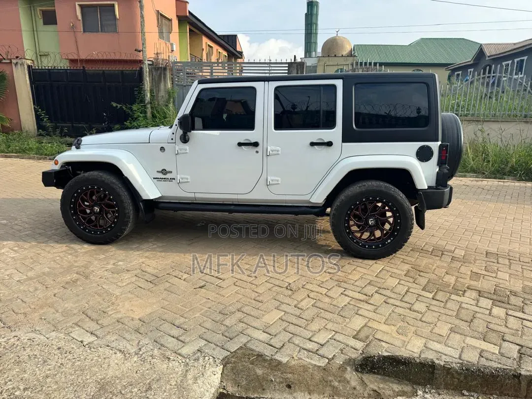 Jeep Wrangler 2013 White
