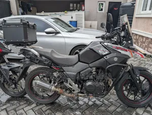 Suzuki V-Strom 2020 Black