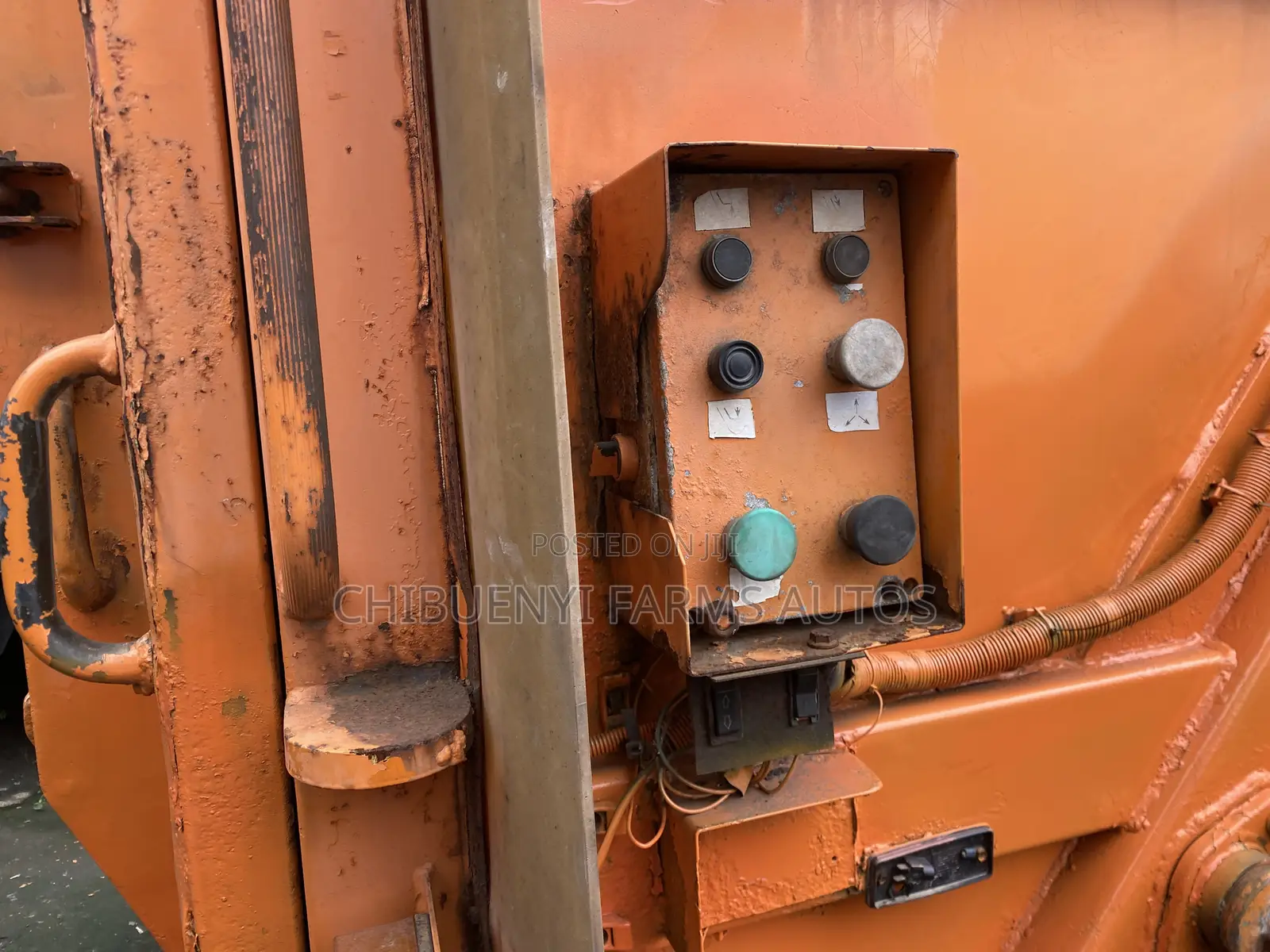 Benz Garbage Compactor