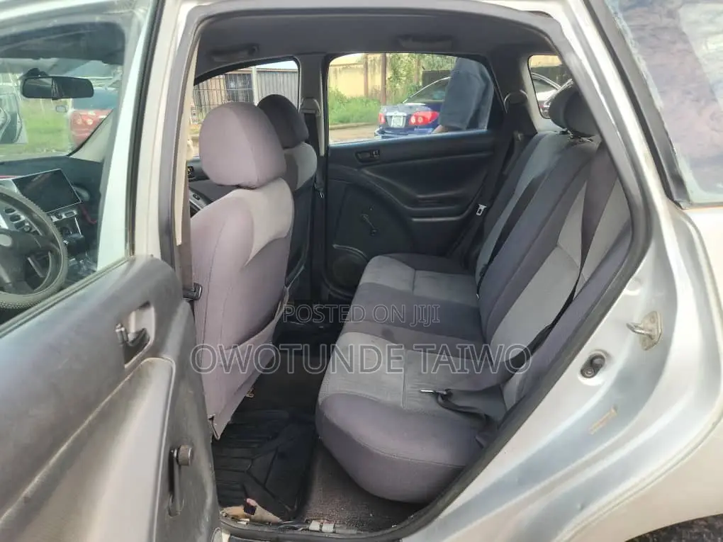 Toyota Matrix 2003 Silver