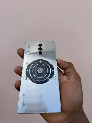 ZTE nubia RedMagic 8S Pro 256 GB Silver
