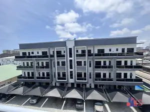 3bdrm Block of Flats in Victoria Island for rent
