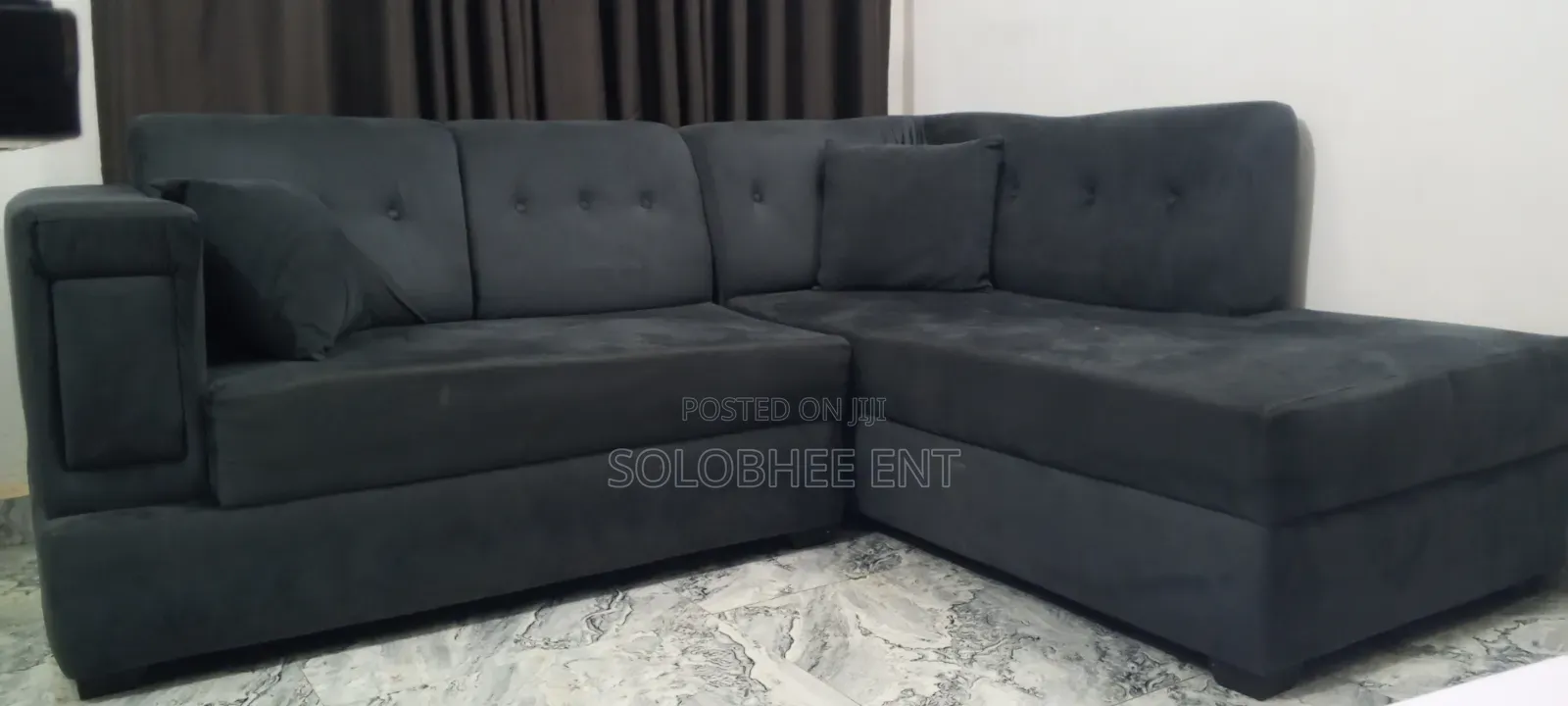 L- Shape Sofa 4-5 Seaters