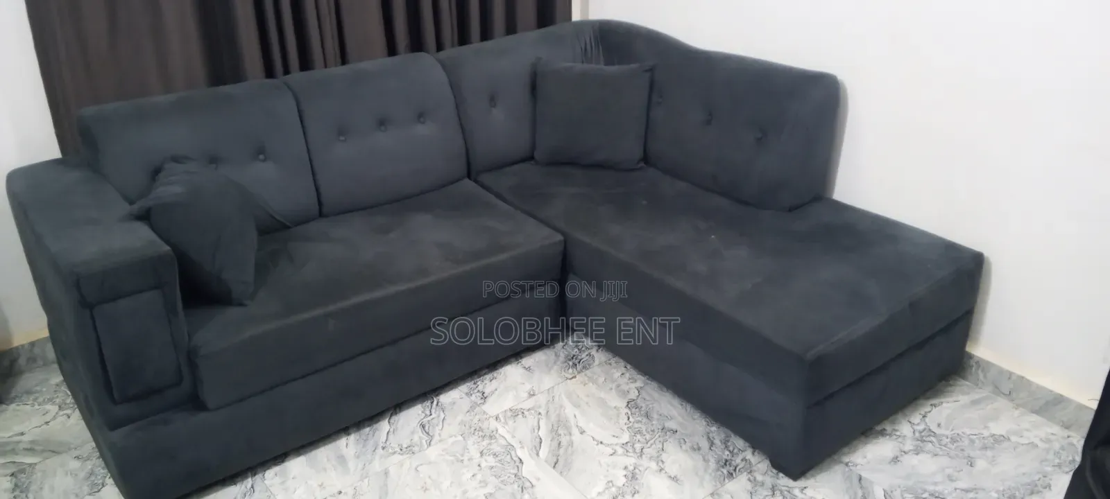 L- Shape Sofa 4-5 Seaters