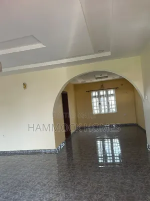 3bdrm Block of Flats in Oke-Badan Estate, Akobo for rent