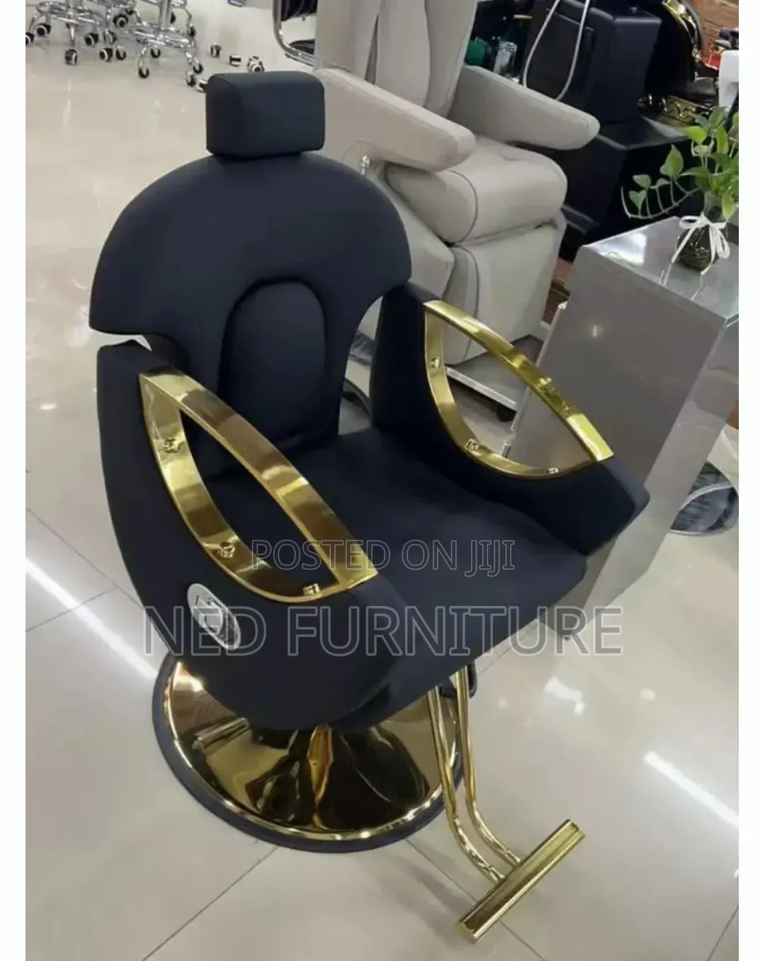 Quality Salon Chiar