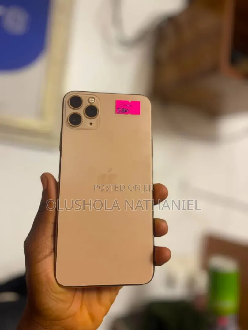 Apple iPhone 11 Pro Max 64 GB Green