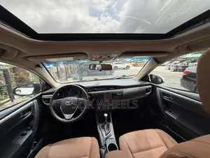 Toyota Corolla L 4dr Sedan (1.8L 4cyl 4A) 2015 White
