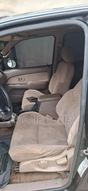 Toyota 4-Runner 2000 Black