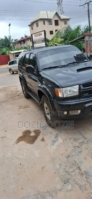 Toyota 4-Runner 2000 Black