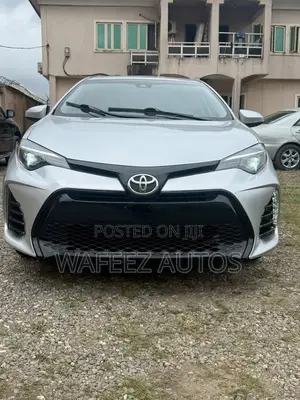 Toyota Corolla LE 4dr Sedan (1.8L 4cyl CVT) 2017 Silver