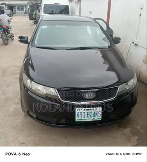 Kia Cerato 2011 Black