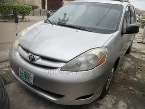 Toyota Sienna CE FWD 2006 Silver