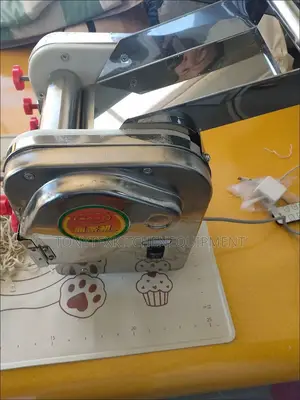 Commercial Chin Chin Cutting Machine – 240×220mm