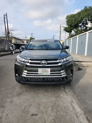 Toyota Highlander XLE V6 4x2 (3.5L 6cyl 6A) 2016 Green