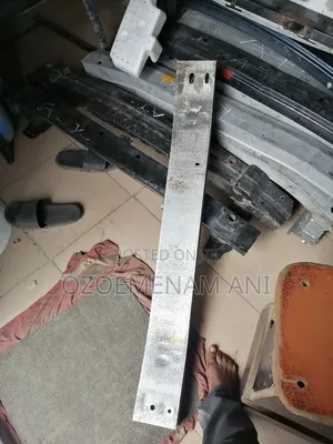 Front Bumper Beam Matrix 2010 and Pontiac Vibe 2010