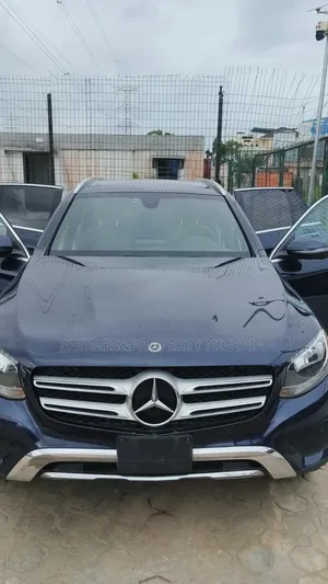 Mercedes-Benz GLC-Class 2016 Blue