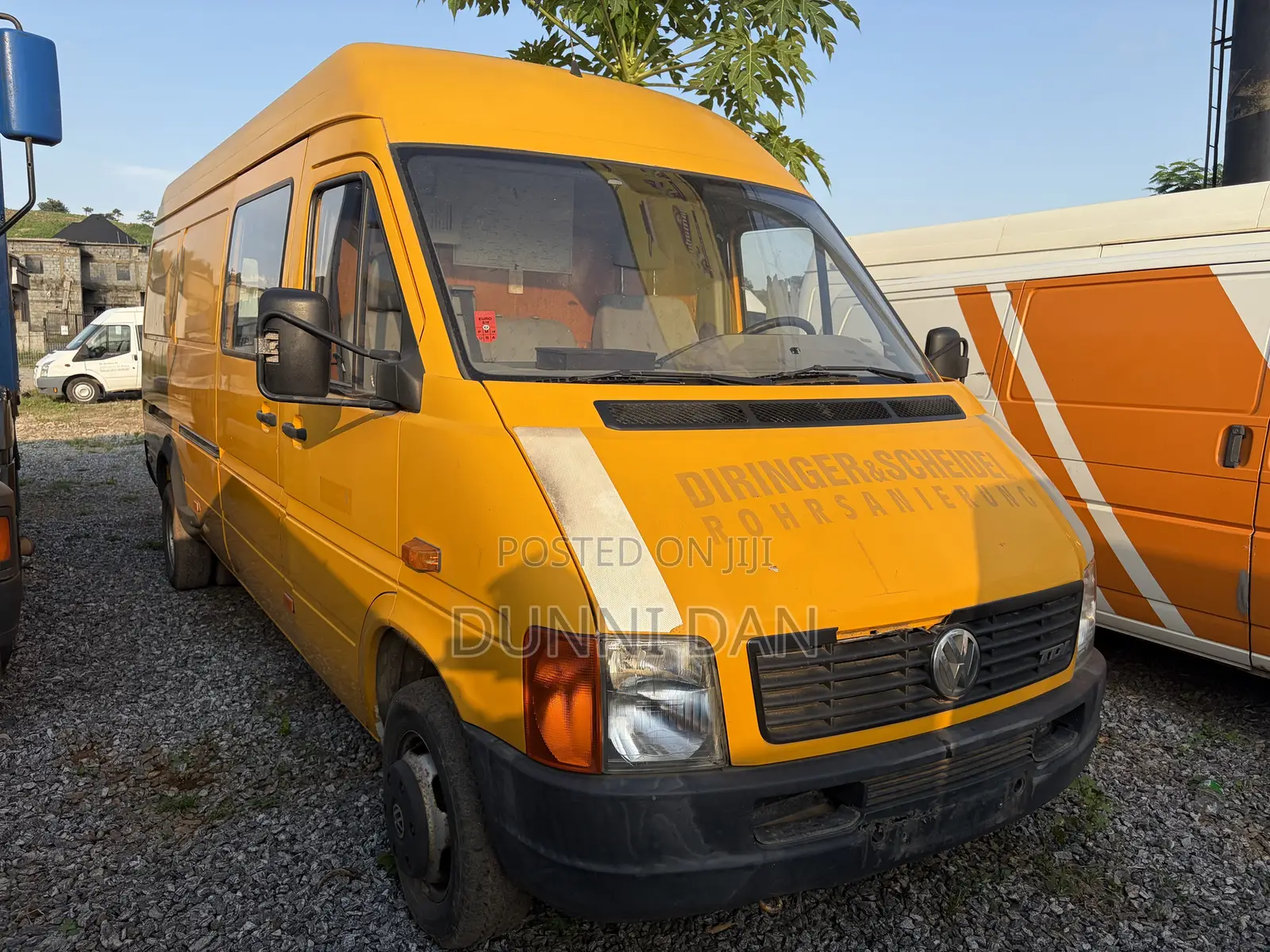 Volkswagen Transporter 2005 Yellow