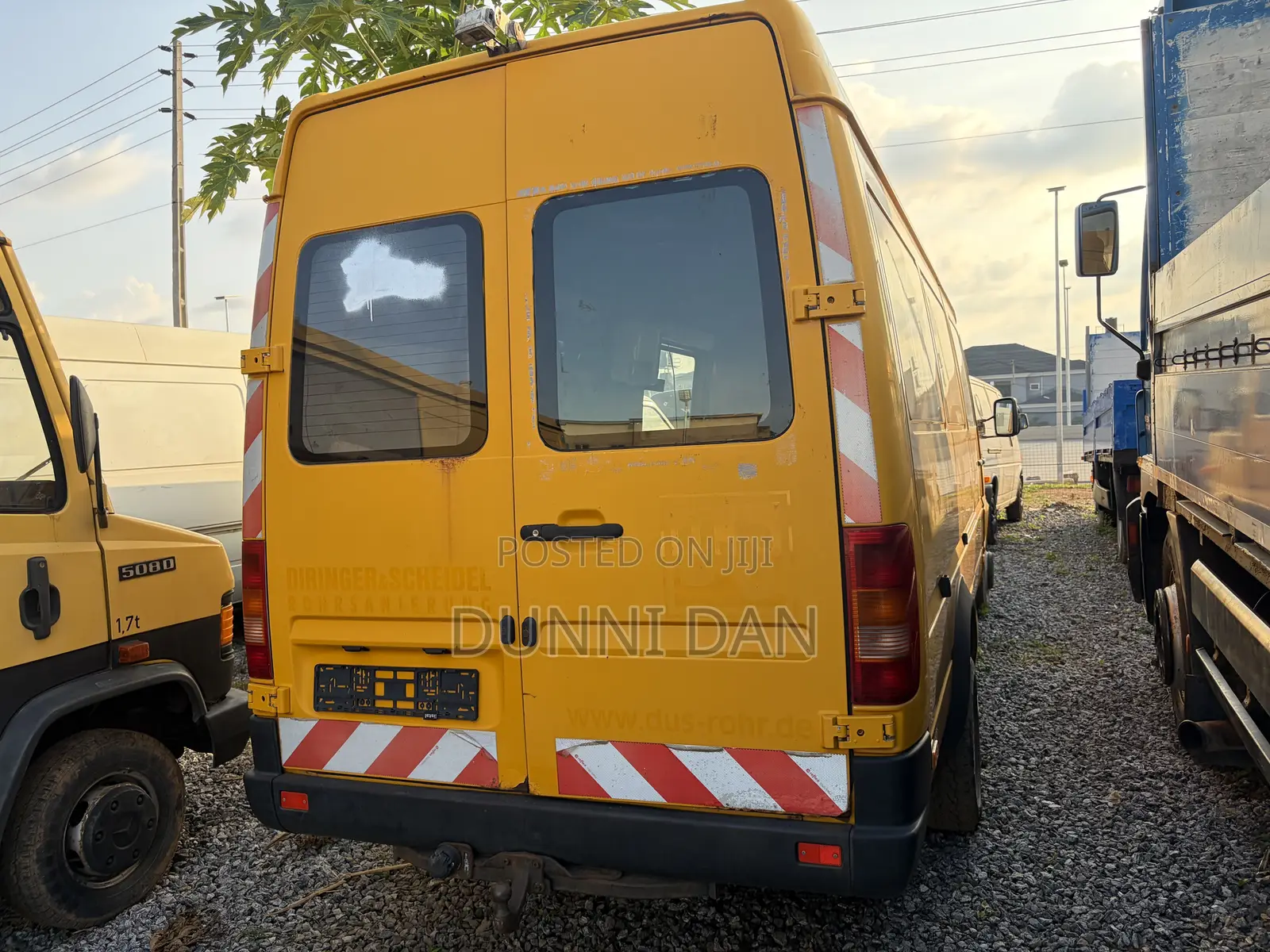 Volkswagen Transporter 2005 Yellow