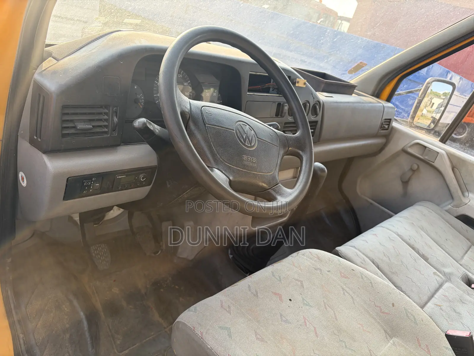Volkswagen Transporter 2005 Yellow