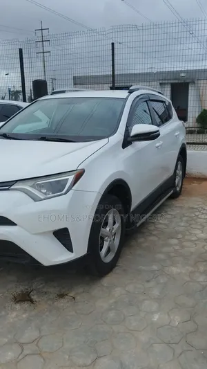 Toyota RAV4 2016 White