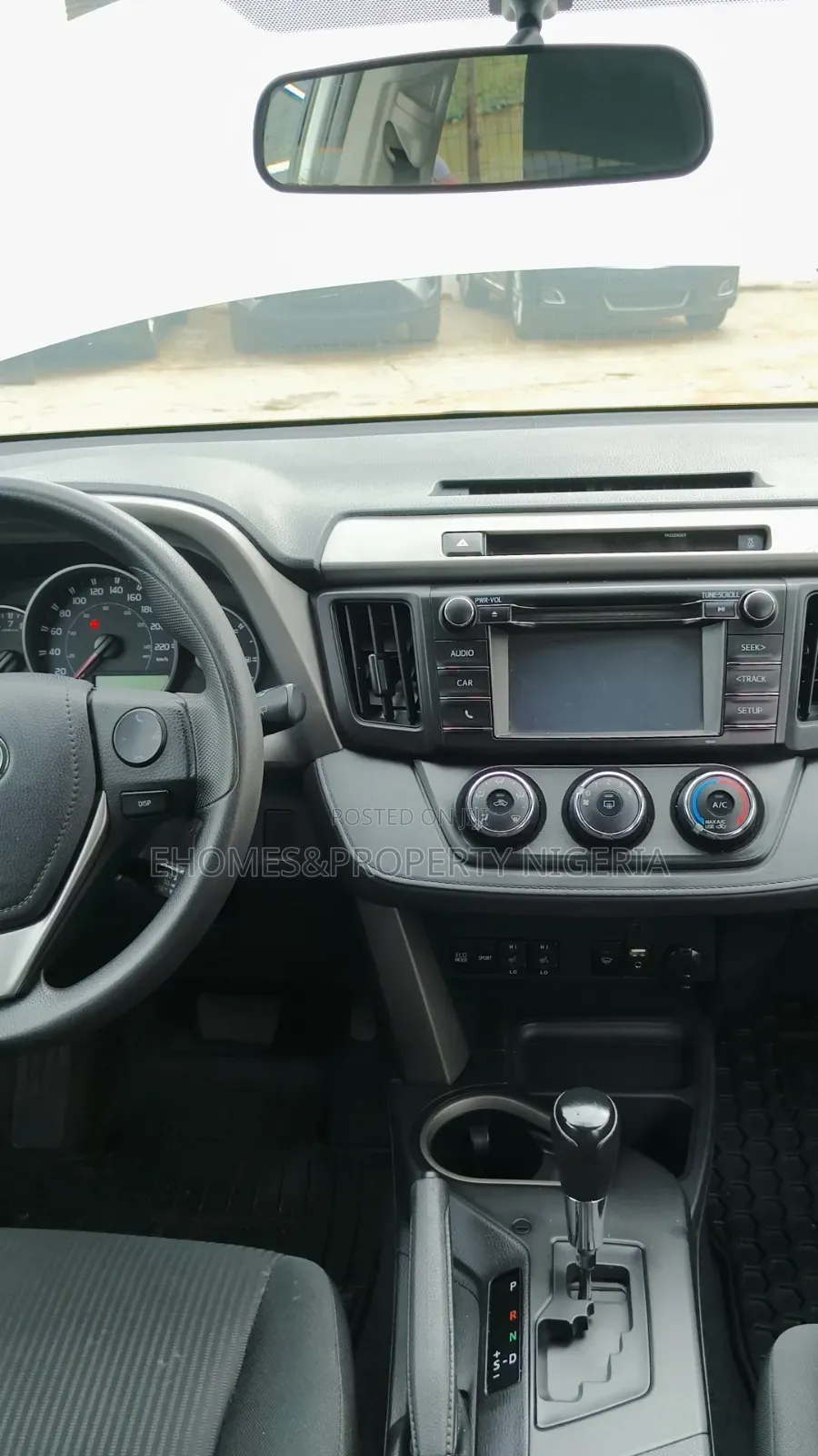 Toyota RAV4 2016 White