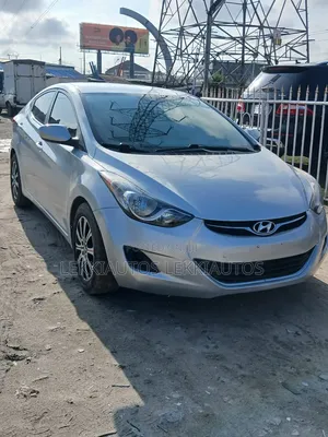 Hyundai Elantra GLS Sedan FWD (1.8L 4cyl 6A) 2013 Silver