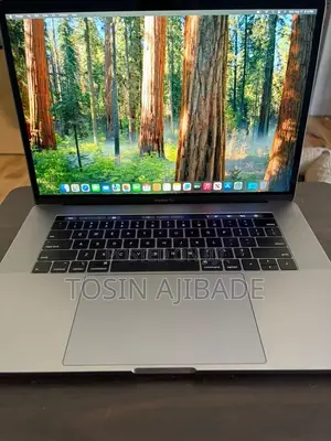 Laptop Apple MacBook Pro 2018 16GB Intel Core i7 SSD 512GB