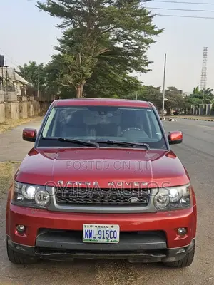 Land Rover Range Rover Supercharged 2011 Red