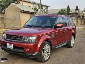 Land Rover Range Rover Supercharged 2011 Red