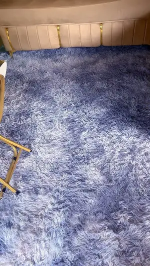 Fluffy Center Rug