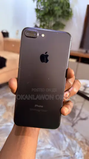 Apple iPhone 7 Plus 32 GB Black