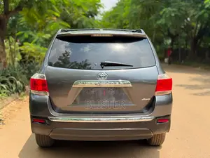 Toyota Highlander 2011 Gray