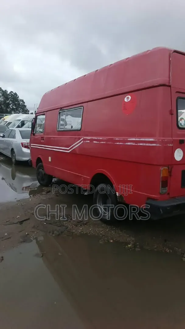 Volkswagen LT 2005 Red