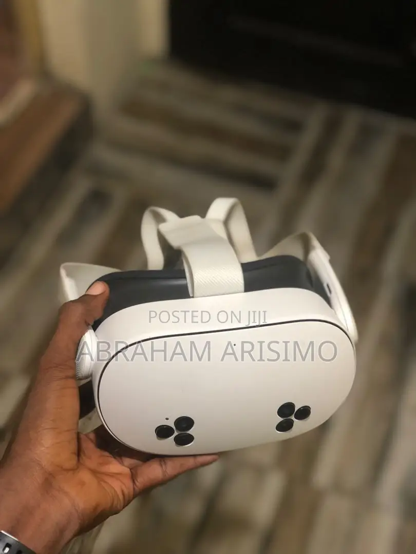 Meta Quest 3 VR Headset