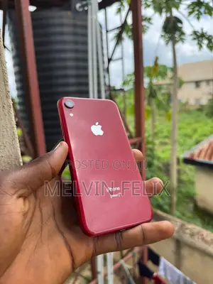 Apple iPhone XR 128 GB Red